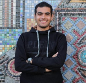 فوز الطالب محمد مجدى ابو السعود بالمركز الثانى  بمسابقة الطالب المثالى على مستوى الكلية