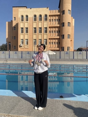 فوز الطالبة  منه الله احمد السخن طالبه في فرقه ثانية