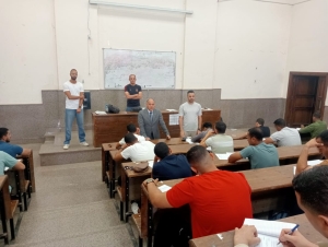 تفقد عميد الكلية امتحانات الدراسات العليا لليوم الثانى